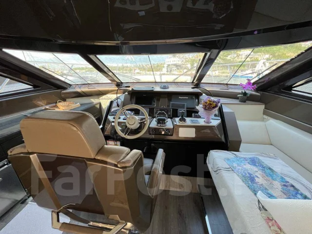Marquis. 2013 ���, ����� 19,3��., ��������� ������������, 1 800��.�., ������. ��� ����� �� ������������ ����