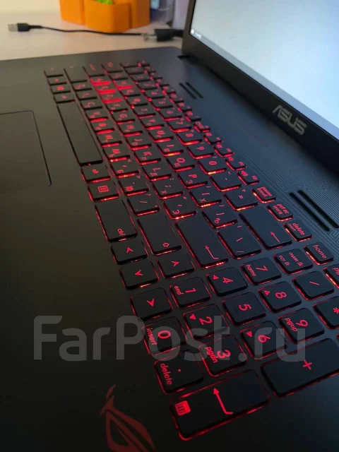 Asus ROG. 17.3", 2,3����, ��� 12 ��, ���� 1 000���, WiFi: 1, Bluetooth: 1 ����