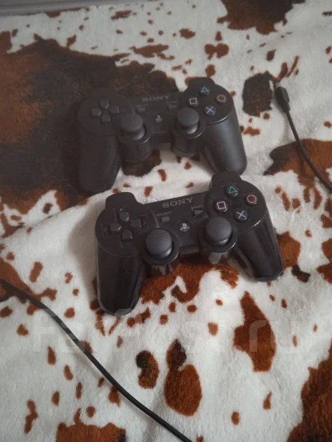 Sony PlayStation 3 Super Slim ����