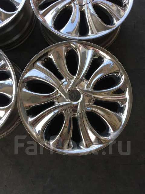 Wibram. 7.0x17", 5x100, 5x114.3, ET48 ����