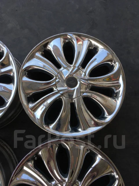 Wibram. 7.0x17", 5x100, 5x114.3, ET48 ����