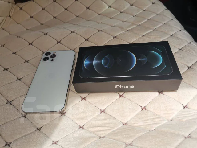 Apple iPhone 12 Pro. �/�, �����, 4G LTE ����