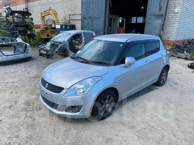 Suzuki Swift. ZC72S, K12B ����