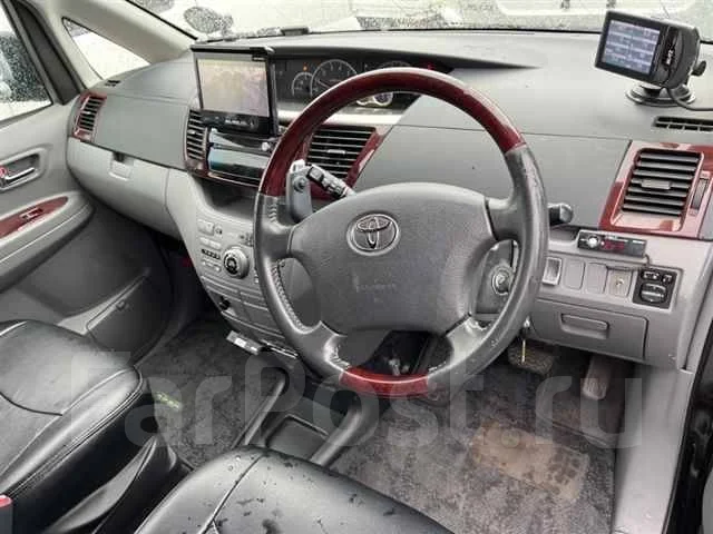 Toyota Noah. ��������, 4wd, 2.0 (155��.�.), ������, 55����. ��, �/�, ��� ���. ��� ����� �� ������������ ����