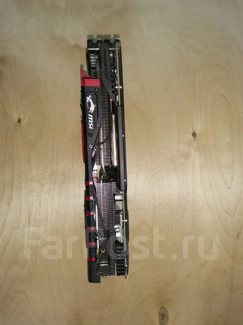 Radeon R9 390 ����