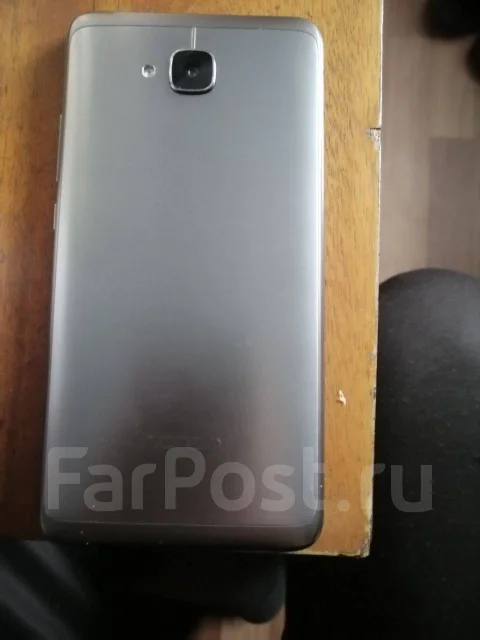 Honor 5C. �/� ����
