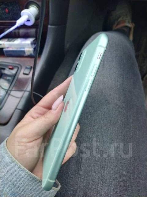 Apple iPhone 11. �/�, ���������, 4G LTE ����