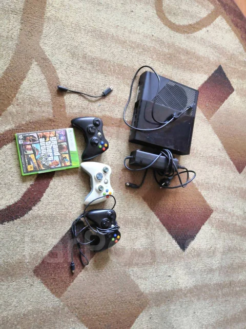 Microsoft Xbox 360 E ����