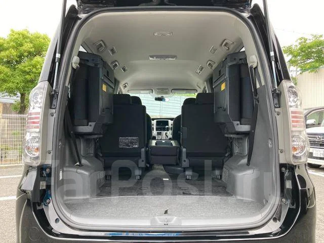 Toyota Voxy. ��������, ��������, 2.0 (140��.�.), ������, 80 000����. ��, �/�, ��� ���. ��� ����� �� ������������ ����