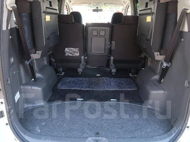 Toyota Voxy. ��������, ��������, 2.0 (140��.�.), ������, 67 000����. ��, �/�, ��� ���. ��� ����� �� ������������ ����