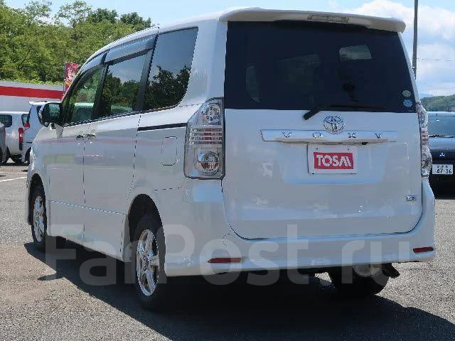 Toyota Voxy. ��������, ��������, 2.0 (140��.�.), ������, 67 000����. ��, �/�, ��� ���. ��� ����� �� ������������ ����