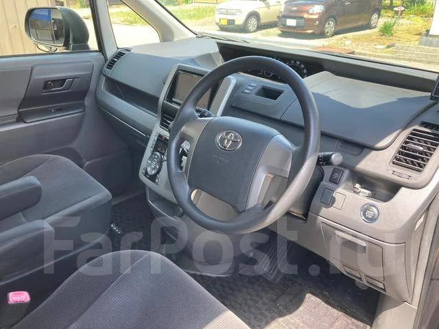 Toyota Voxy. ��������, ��������, 2.0 (148��.�.), ������, 42 000����. ��, �/�, ��� ���. ��� ����� �� ������������ ����
