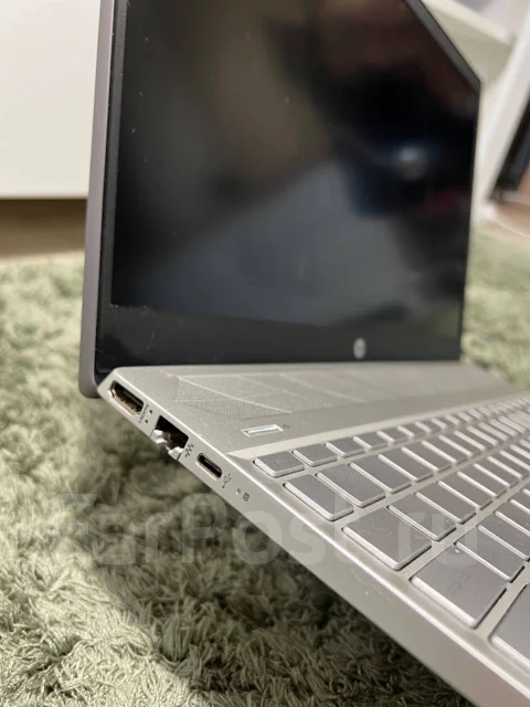 HP Pavilion 15-cs0012ur. 15.6", 3,4����, ��� 8 ��, ���� 1 000���, WiFi: 1, Bluetooth: 1, ����������� �� 12��. ����