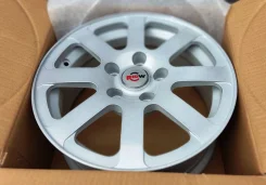 Red Wheel. 6.5x15", 5x100, ET38, �� 73,1���. ����