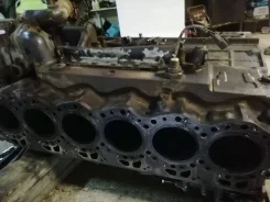 Komatsu D65E-12 ����