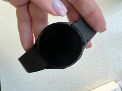 Samsung Galaxy Watch4 ����