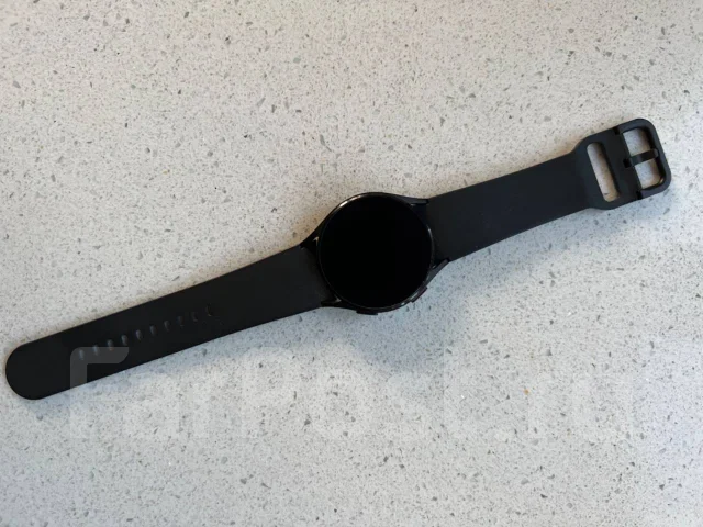 Samsung Galaxy Watch4 ����