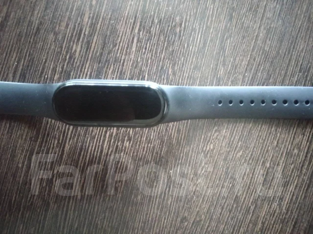 Xiaomi Mi Band 5 ����