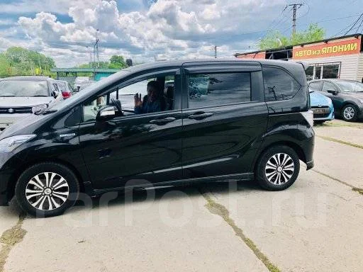 Honda Freed. ��������, ��������, 1.5 (88��.�.), ������, 80 000����. �� ����