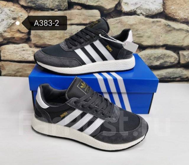 Adidas cheap iniki 44