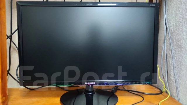 Samsung. 24", ���������� �� (LCD, LED, QLED) ����