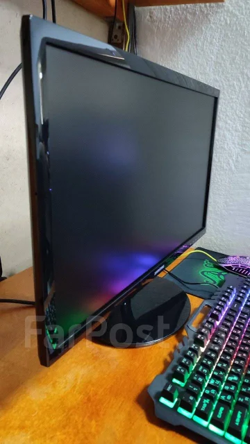 Samsung. 24", ���������� �� (LCD, LED, QLED) ����