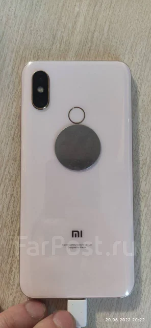 Xiaomi Mi8. �/�, �������, 3G, 4G LTE, Dual-SIM ����