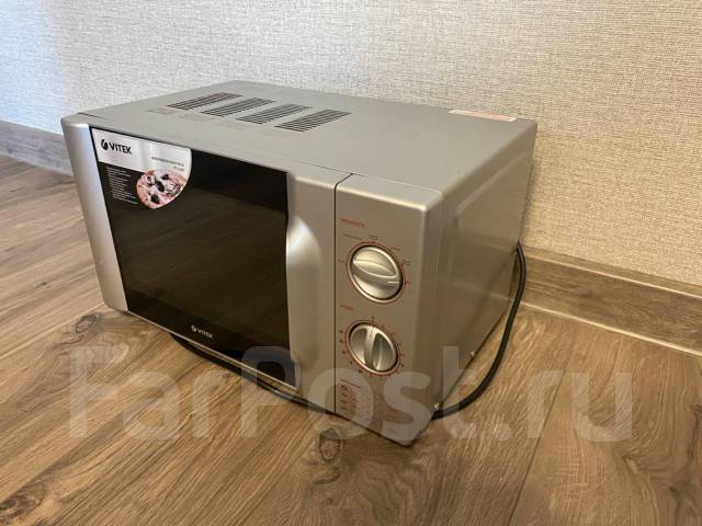 Микроволновая печь, Vitek, б/у, в наличии. Цена: 3 500₽ во Владивостоке