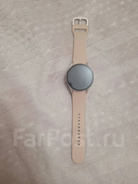 Samsung Galaxy Watch4 ����