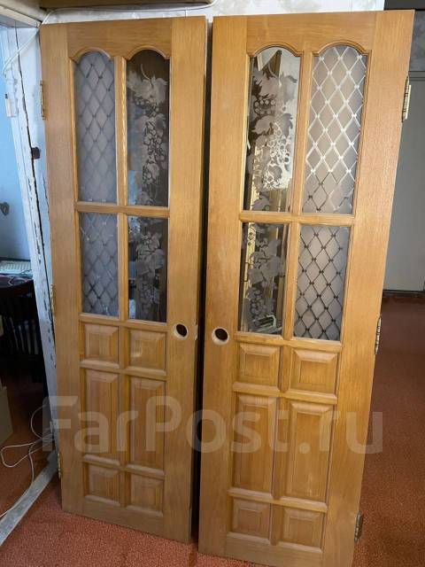 Продам двери межкомнатные - Двери, окна и перегородки во Владивостоке