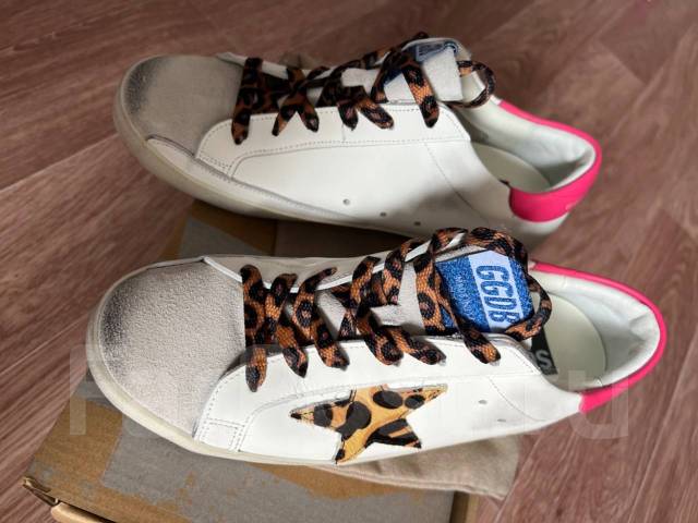 Golden Goose 37 . 6 000