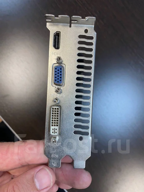 GeForce 9800 GT ����