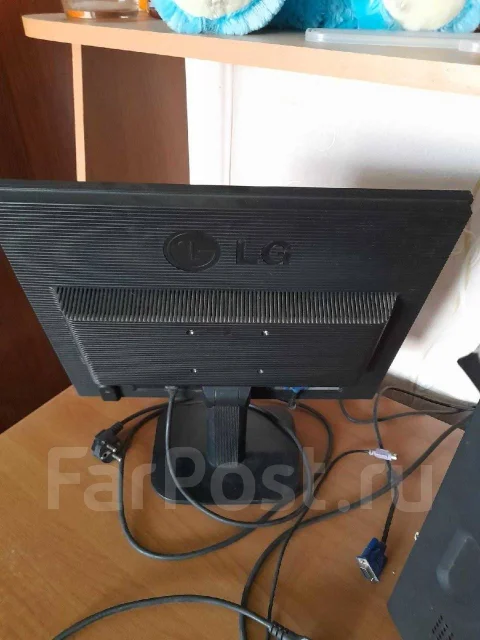 LG. 16", ���������� �� (LCD, LED, QLED) ����