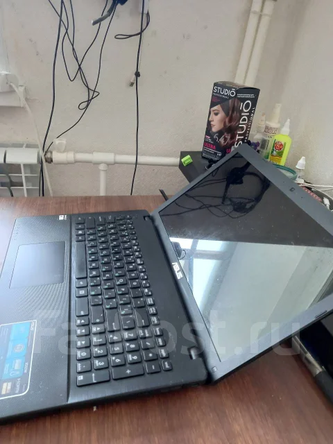 Asus X552. 15", ��� 4 ��, WiFi: 1, Bluetooth: 1 ����