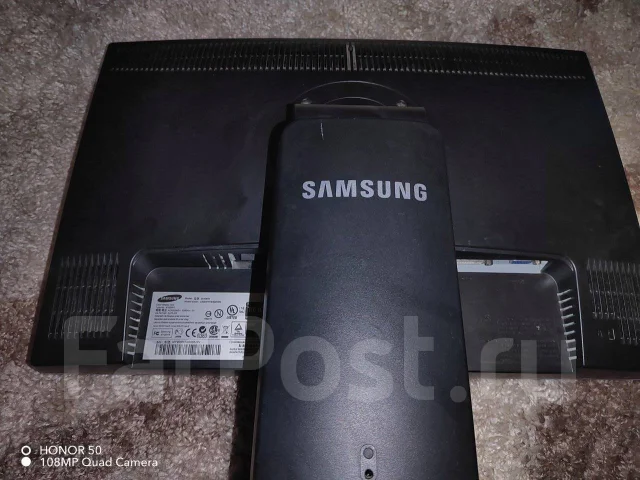 Samsung. 20" ����