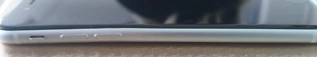 Apple iPhone SE 2020. �/�, �����, 4G LTE, NFC ����