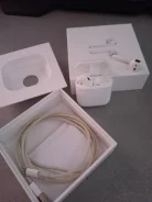 Apple AirPods ����