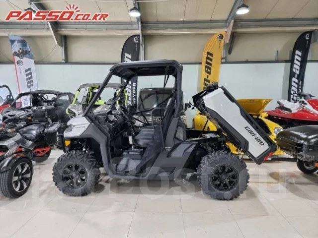 BRP Can-Am Defender XT. ��������, ��, ��� �������. ��� ����� �� ������������ ����