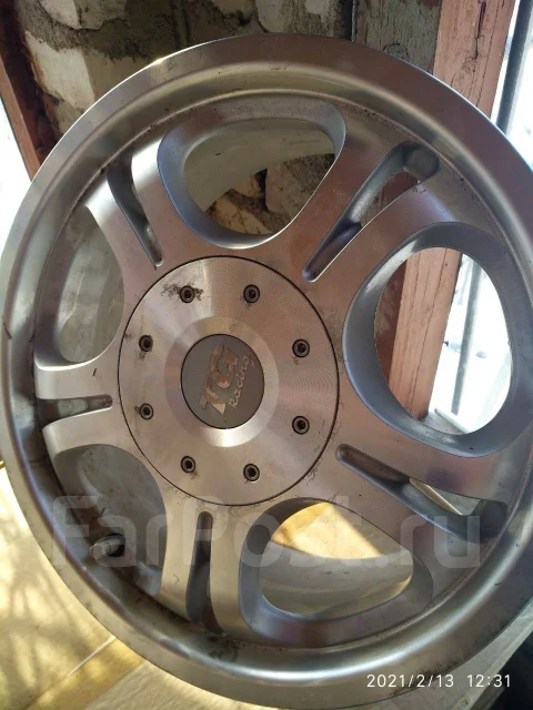 TGRACING. x15", 5x114.3 ����