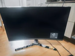 Samsung. 30" ����