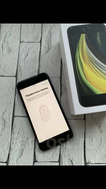 Apple iPhone SE 2020. �/�, ������, 4G LTE ����
