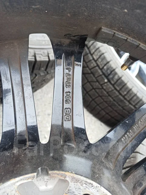 OZ Racing Superleggera. 7.0x17", 5x114.3, ET38 ����