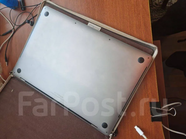 Apple MacBook Pro 15 2017 Mid MPTR2. 15.4", ��� 16 ��, ���� 512���, WiFi: 1, Bluetooth: 1, ����������� �� 10��. ����