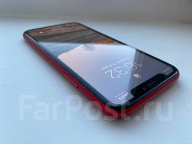 Apple iPhone Xr. �/�, �������, 4G LTE, NFC ����