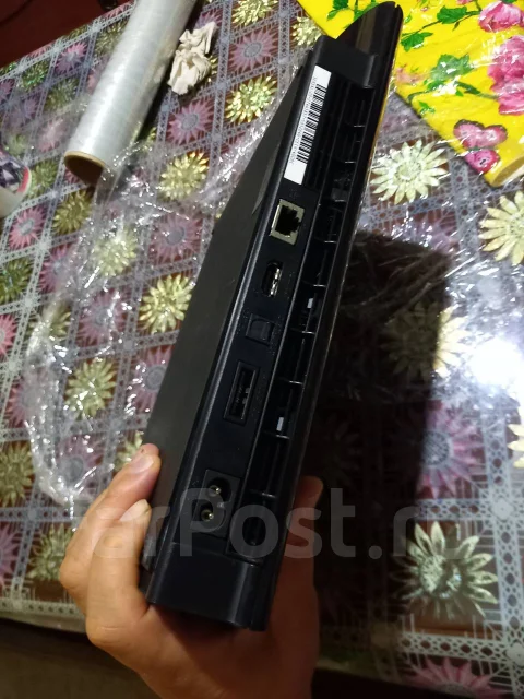 Sony PlayStation 3 Super Slim ����