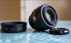 Nikon. ������� ������� 52 �� ����