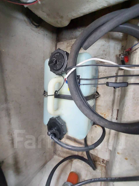 Tohatsu. 1998 ���, ����� 6��., ��������� ���������, 150��.�., ������ ����