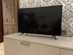 Xiaomi Mi TV 4A. LED ����