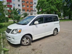 Toyota Noah. �������, ��������, 2.0 (152��.�.), ������, 320 000����. �� ����