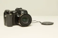 Nikon Coolpix 8700. ���: 14� � ����� ����